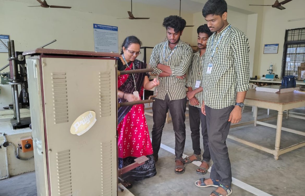 MANUFACTURING TECHNOLOGY LAB